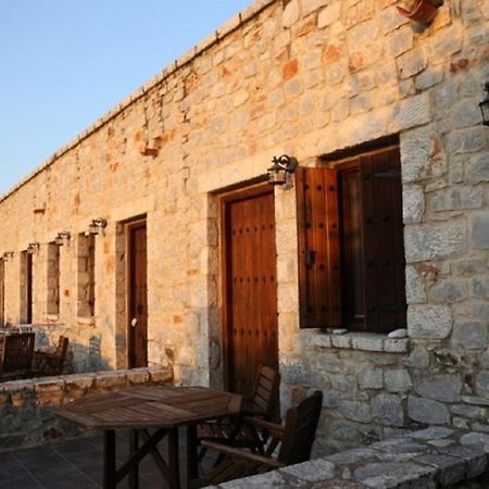 Lalloudes Seaside Accommodation Exo Nimfion Extérieur photo