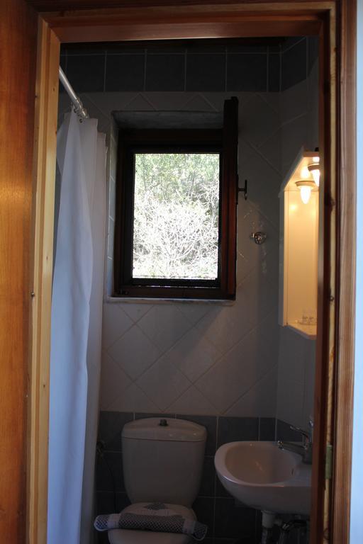 Lalloudes Seaside Accommodation Exo Nimfion Chambre photo