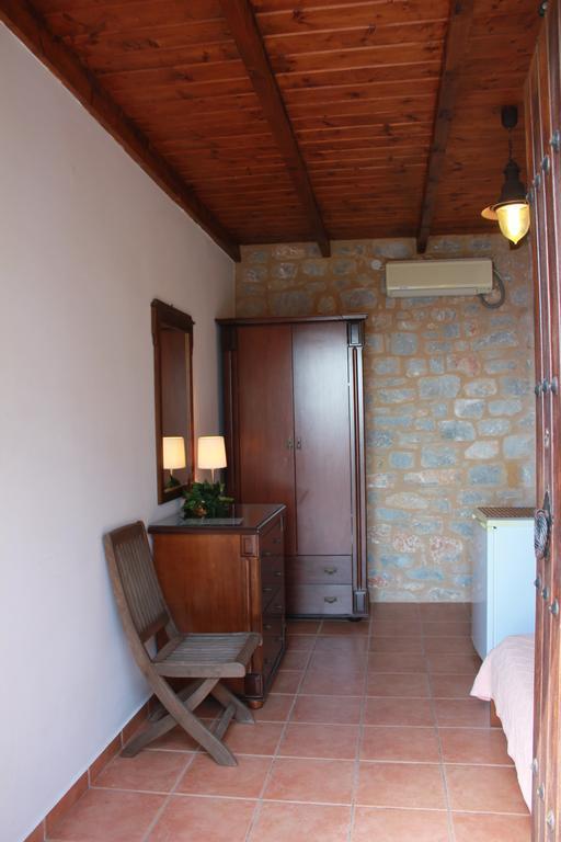 Lalloudes Seaside Accommodation Exo Nimfion Chambre photo